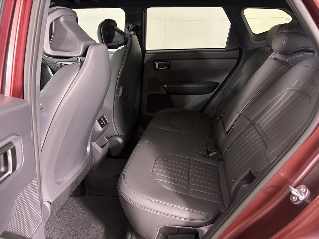 New 2027 Magma Red Matte Kia X-Line SX image 39