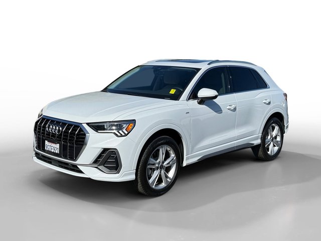 2023 Audi Q3 Premium