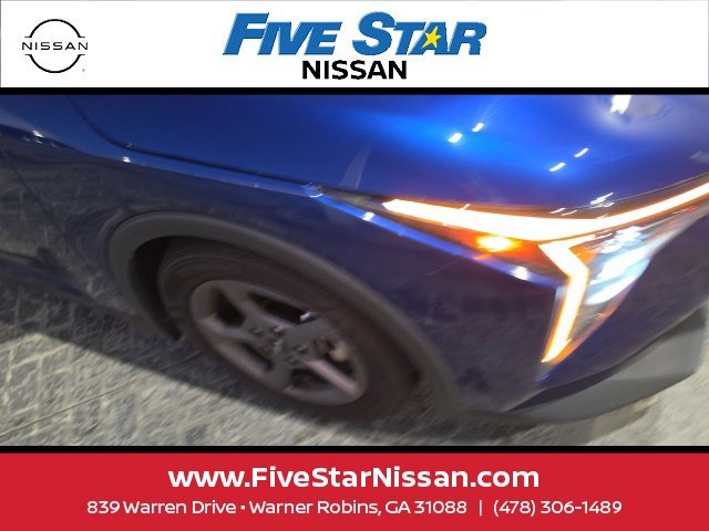 Used 2025 Blue Kia LXS image 4