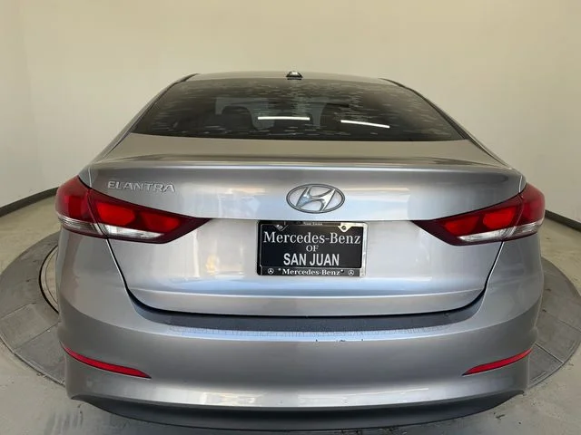 Used 2017 Shale Gray Metallic Hyundai SE image 13