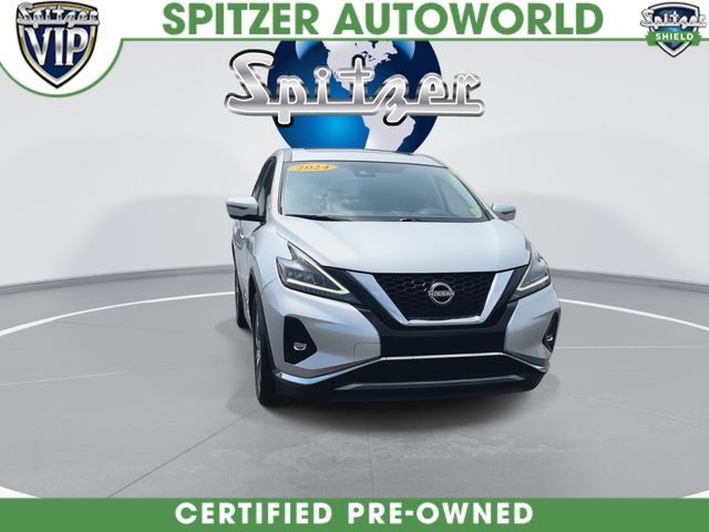 Used 2024 Silver Nissan SL image 3
