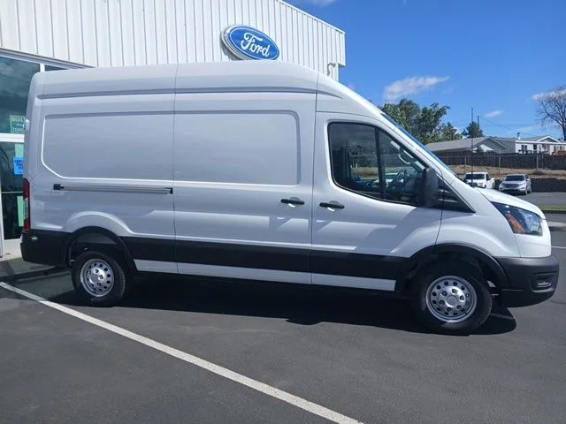 New 2026 White Ford Base image 2
