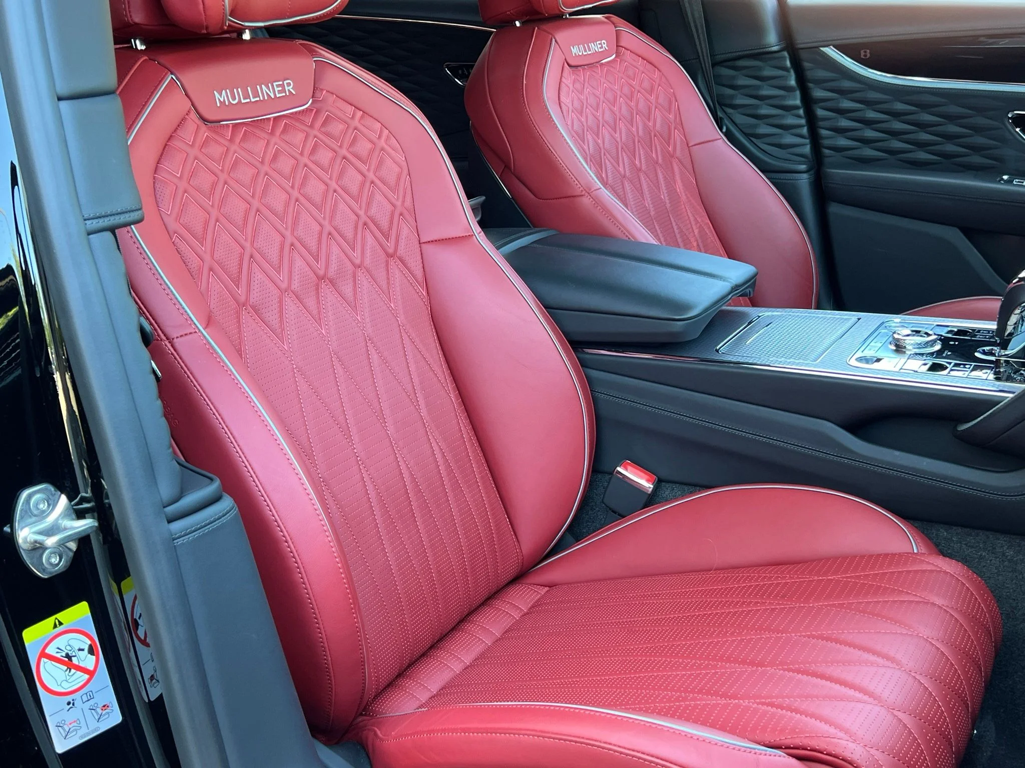 Used 2022  Bentley W12 image 45