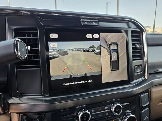 New 2026 Glacier Gray Metallic Tri-Coat Ford F-250® Lariat® image 8