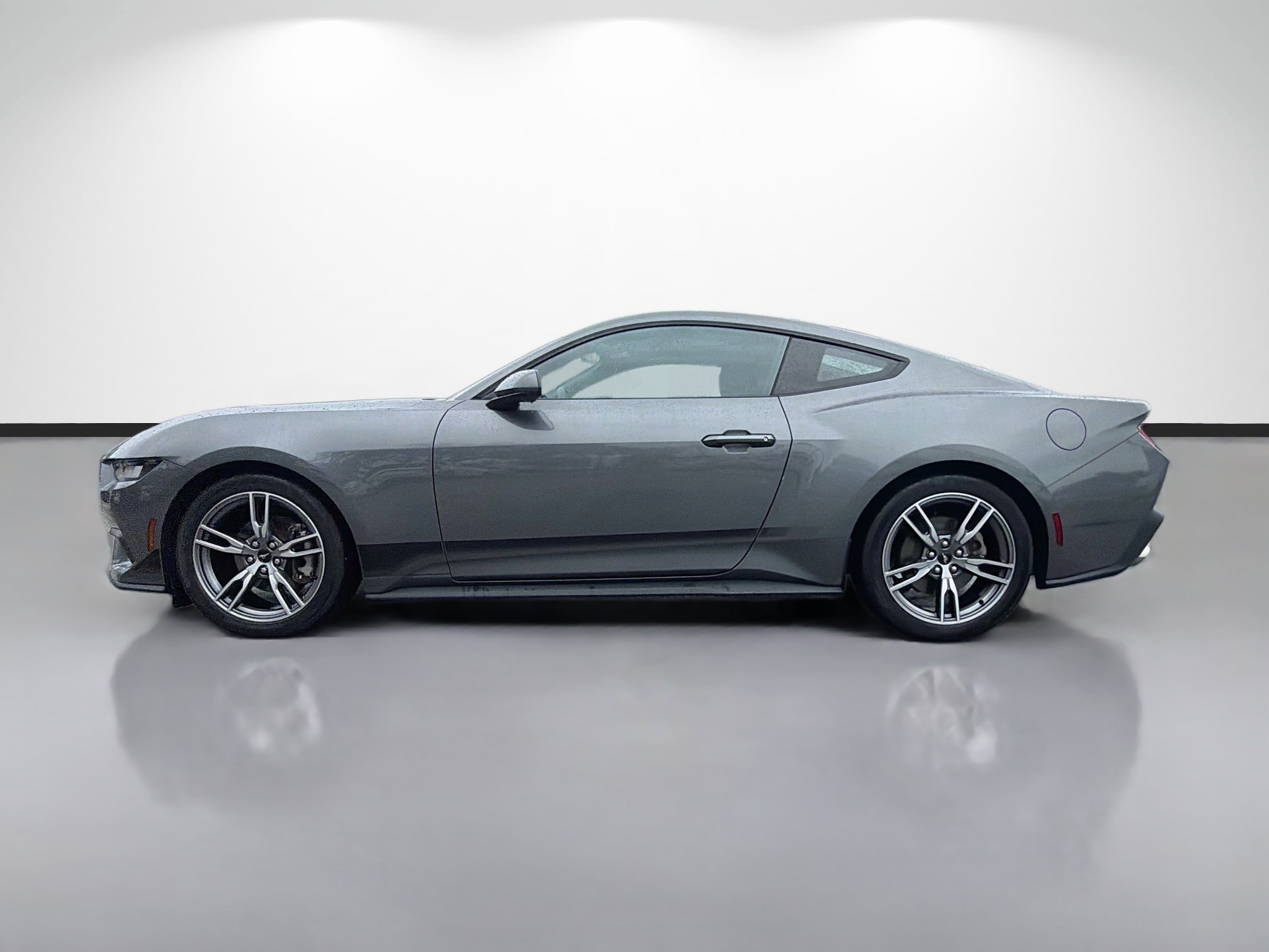Used 2024 Gray Metallic Ford EcoBoost image 6