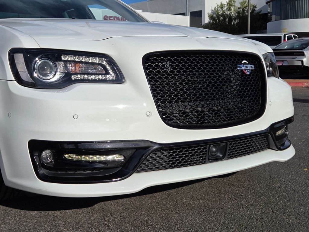 Used 2023 White Chrysler C image 8