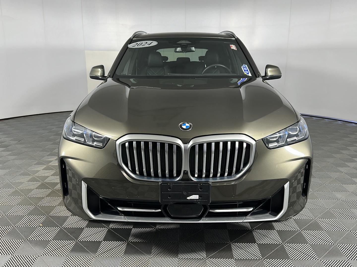 Used 2024 Manhattan Green Metallic BMW xDrive40i image 5