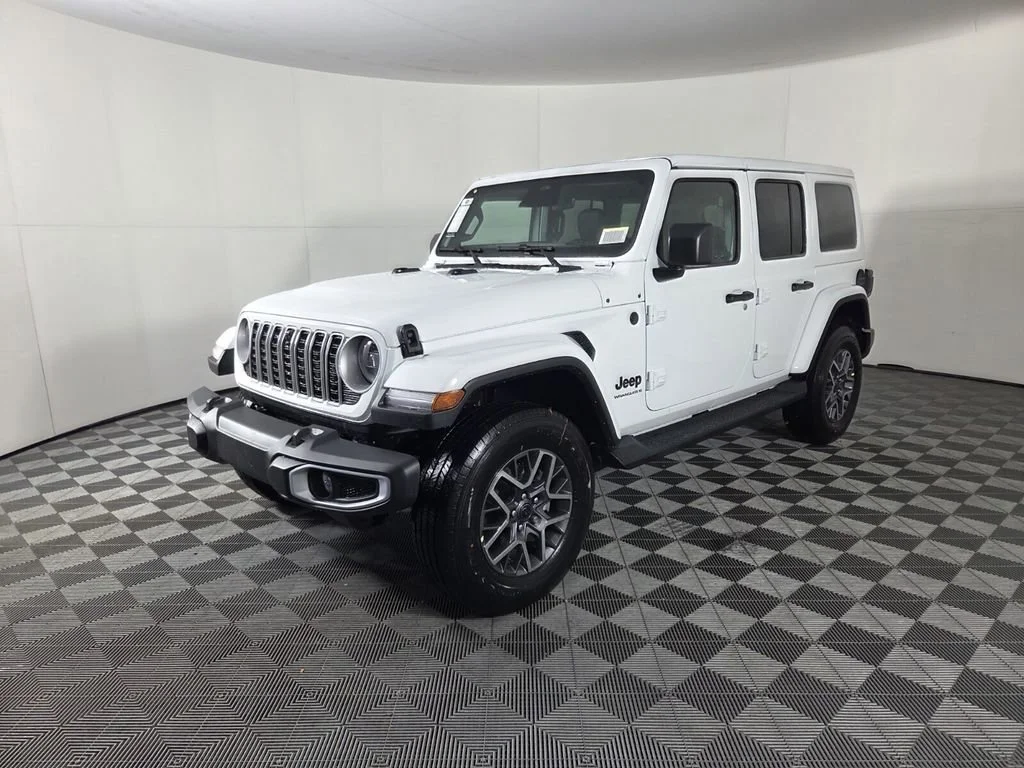 New 2026 Bright White Clear-Coat Exterior Paint Jeep Sahara image 4