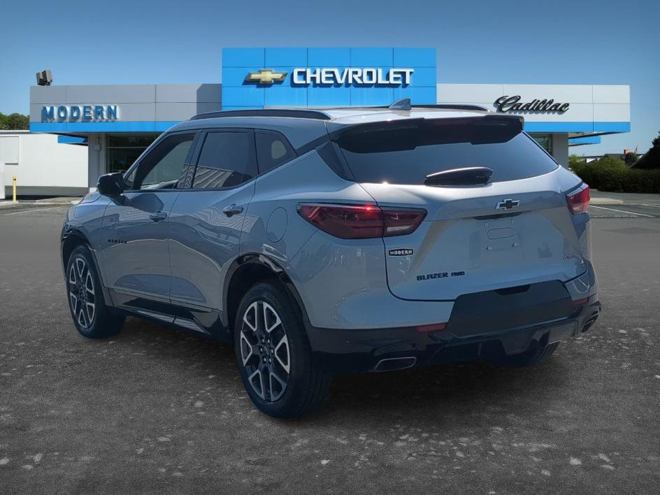 Used 2023 STERLING GRAY METALLIC Chevrolet RS image 2