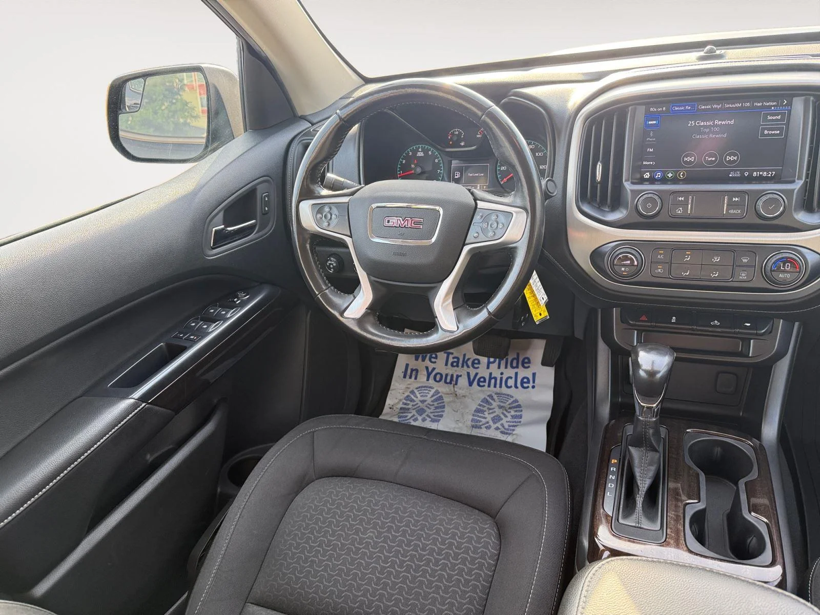 Used 2022 Onyx Black GMC Elevation image 11