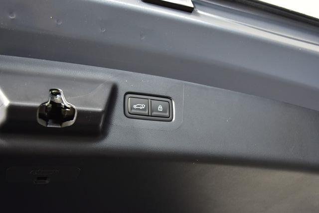 New 2026 Gray Hyundai SE image 77