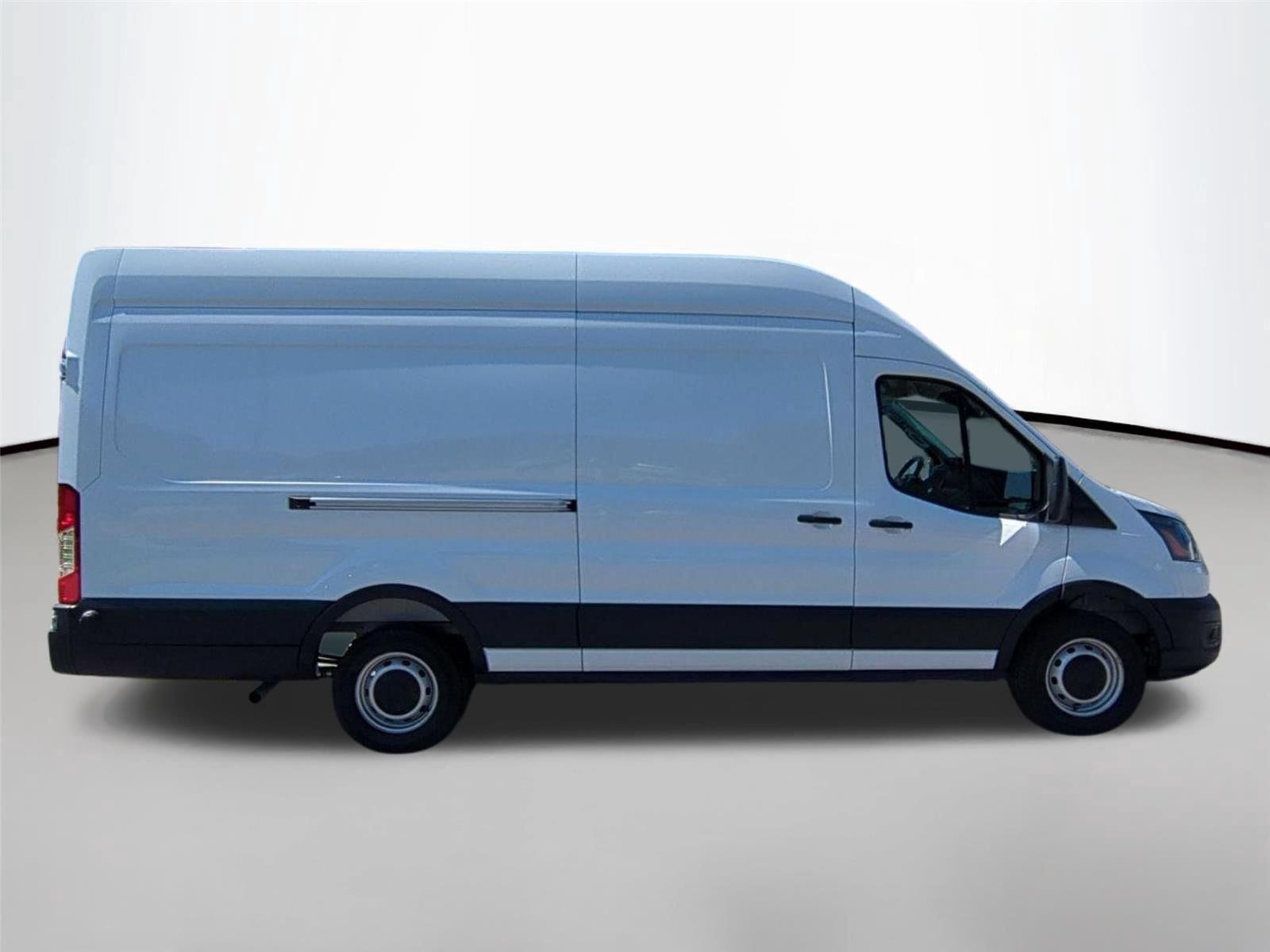 New 2026 Oxford White Ford Cargo Van image 6