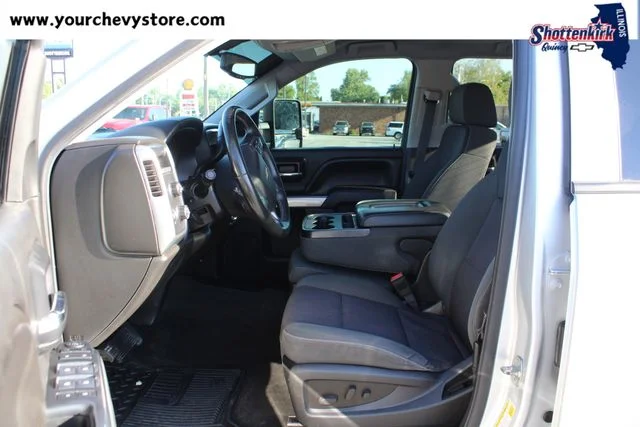 Used 2014 Silver Chevrolet LT image 13