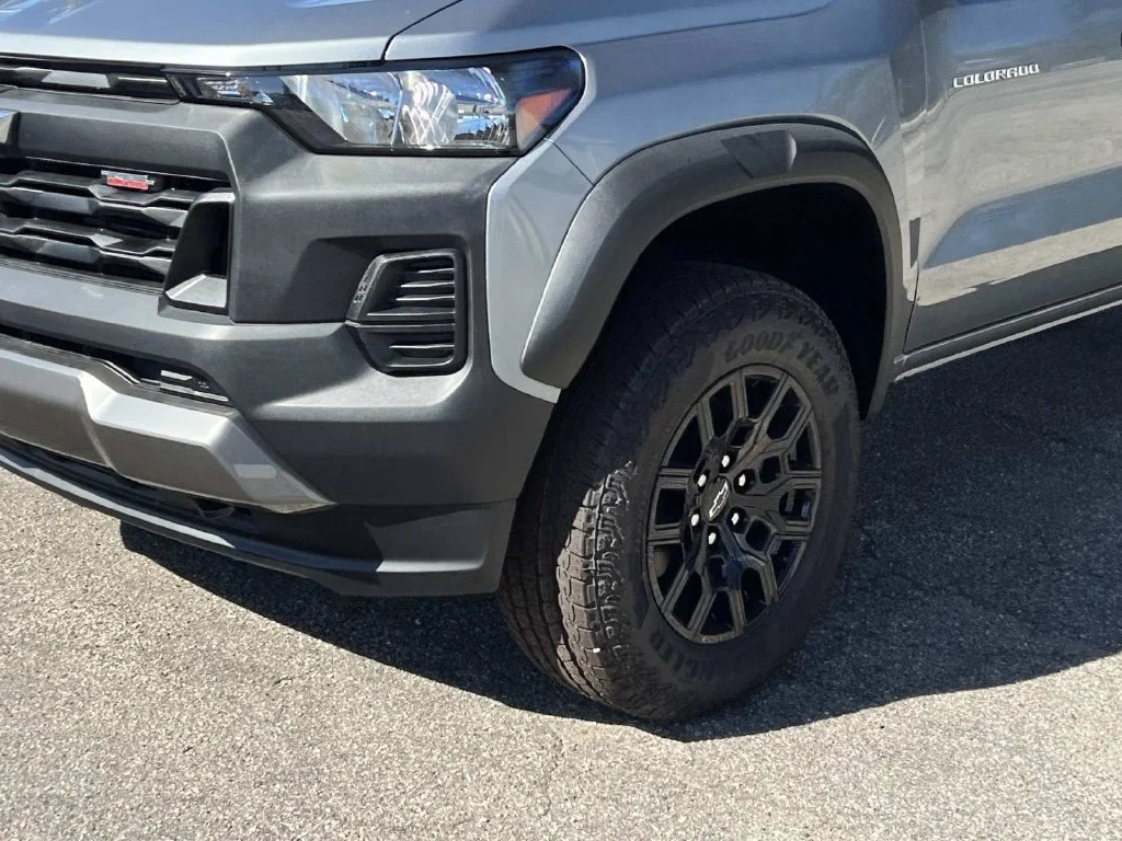 New 2026 Sterling Gray Metallic Chevrolet Trail Boss image 7