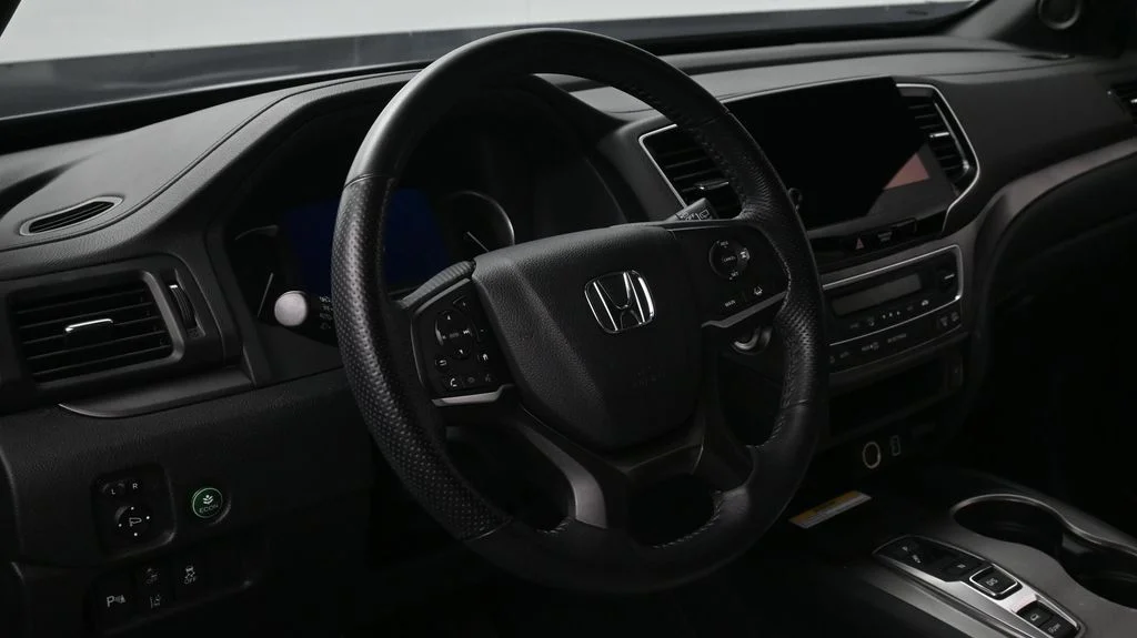 Used 2023 Gray Honda EX-L image 9