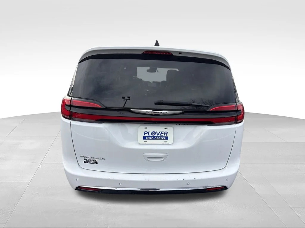 Used 2024 Bright White Clearcoat Chrysler Touring L image 5