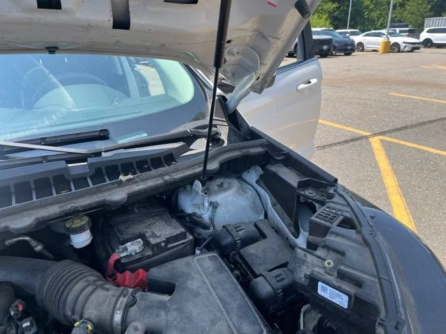 Used 2021 White Metallic Ford SEL image 24