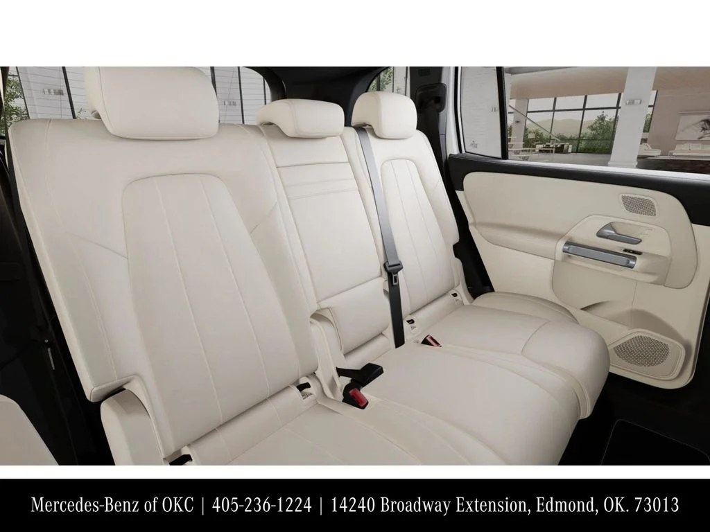 Used 2026 White Mercedes-Benz GLB 250 image 5