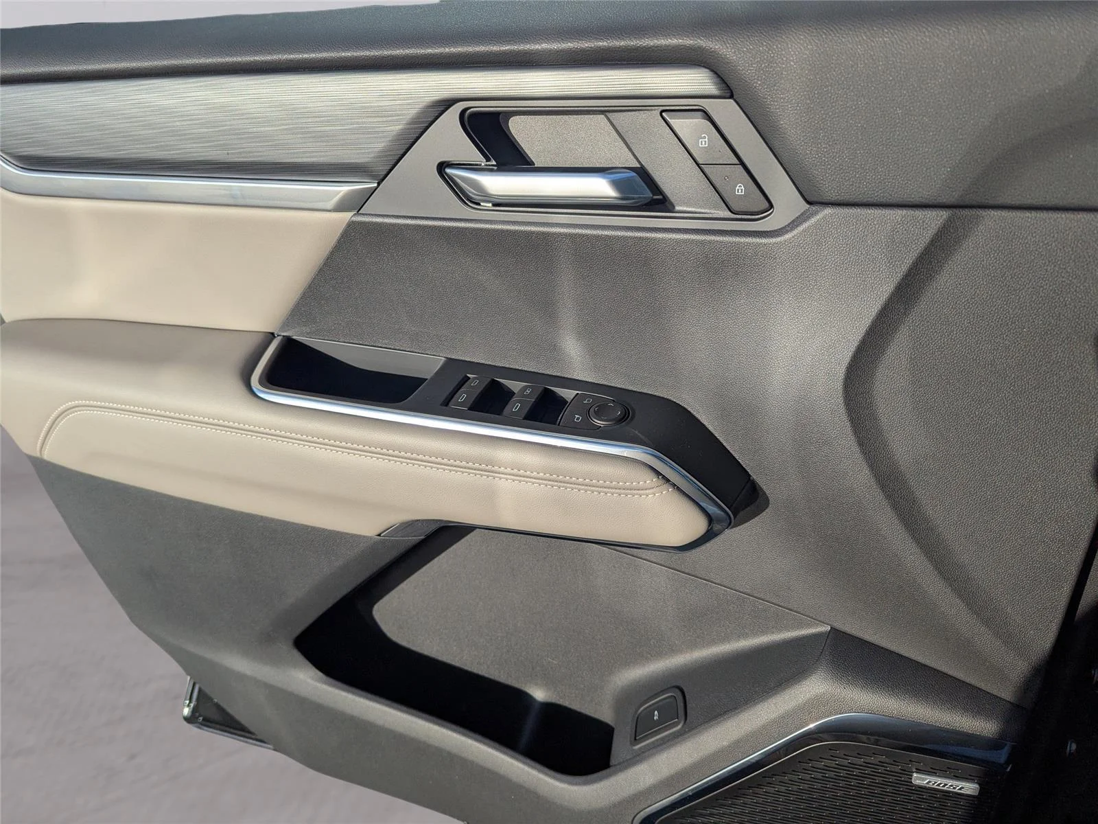New 2026 Ebony Twilight Metallic GMC Elevation image 11