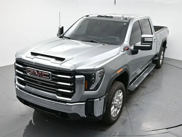 Used 2024 Sterling Metallic GMC SLT image 34