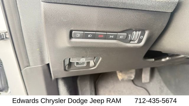 New 2026 Bright White Clearcoat Jeep Laredo image 20