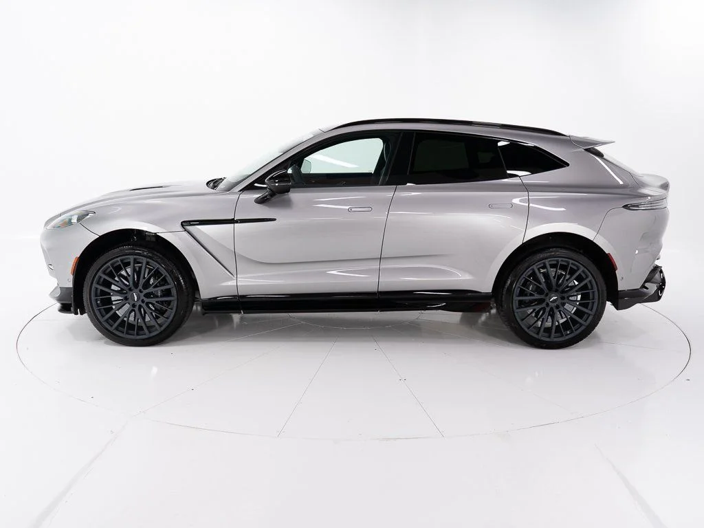 New 2026 Q Spirit Silver Aston Martin 707 image 2