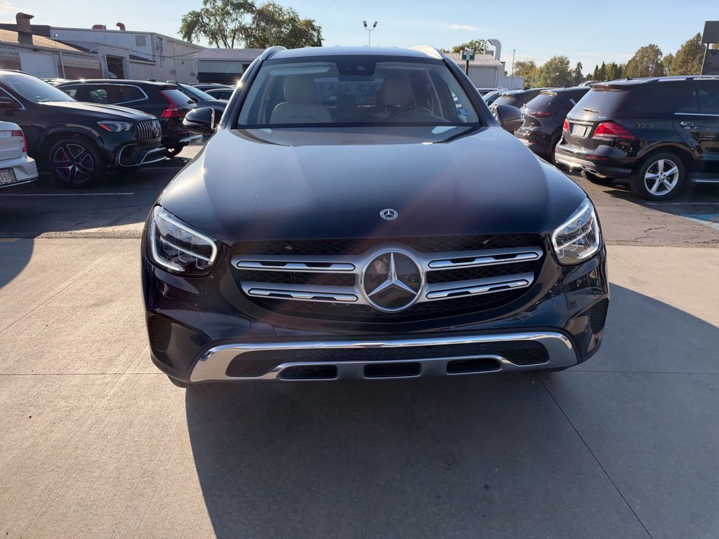 Certified Used 2022 Blue Mercedes-Benz GLC 300 image 3