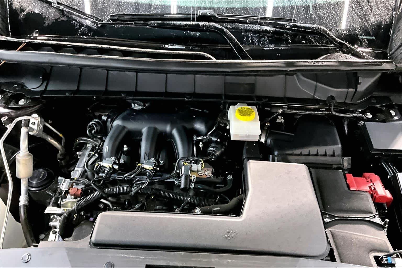 Used 2025 Scarlet Ember Tintcoat Nissan Platinum image 32