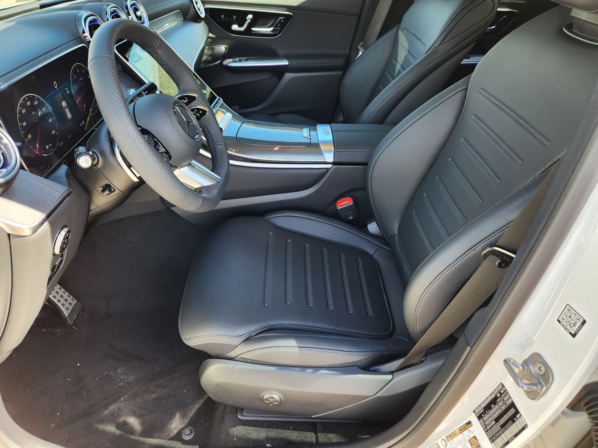 New 2027 Polar White Mercedes-Benz GLC 300 4MATIC® image 14