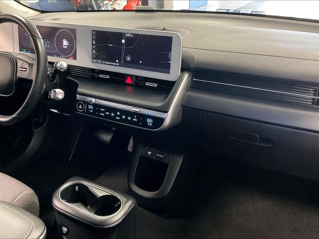 Used 2024 Blue Hyundai SE image 14