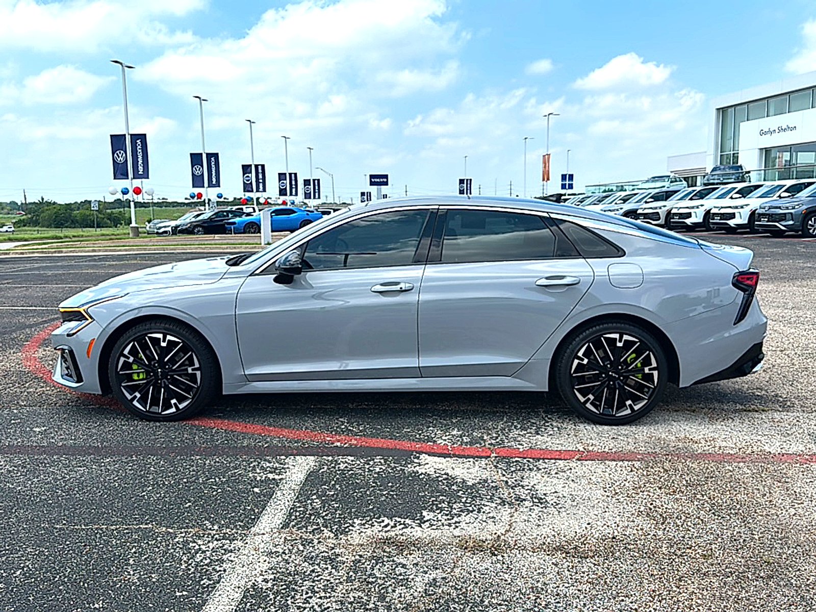 Used 2025 Wolf Gray Kia GT image 5