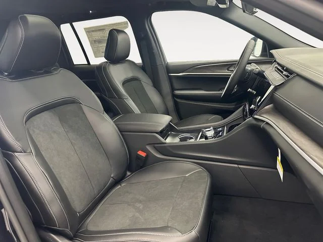New 2026 Black Jeep Laredo Altitude image 15