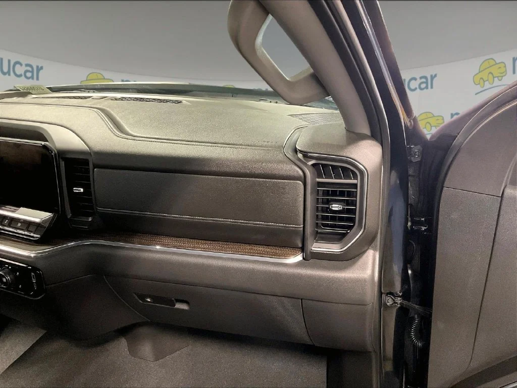 Used 2023 Black Chevrolet LT image 13