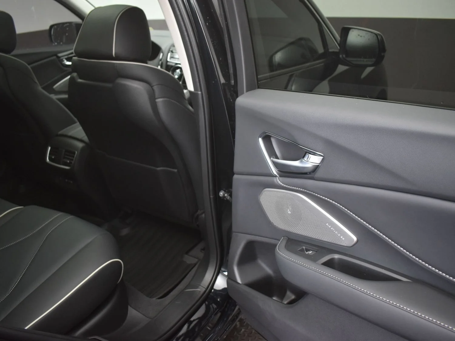 New 2026 Majestic Black Pearl Acura w/Advance Package image 28