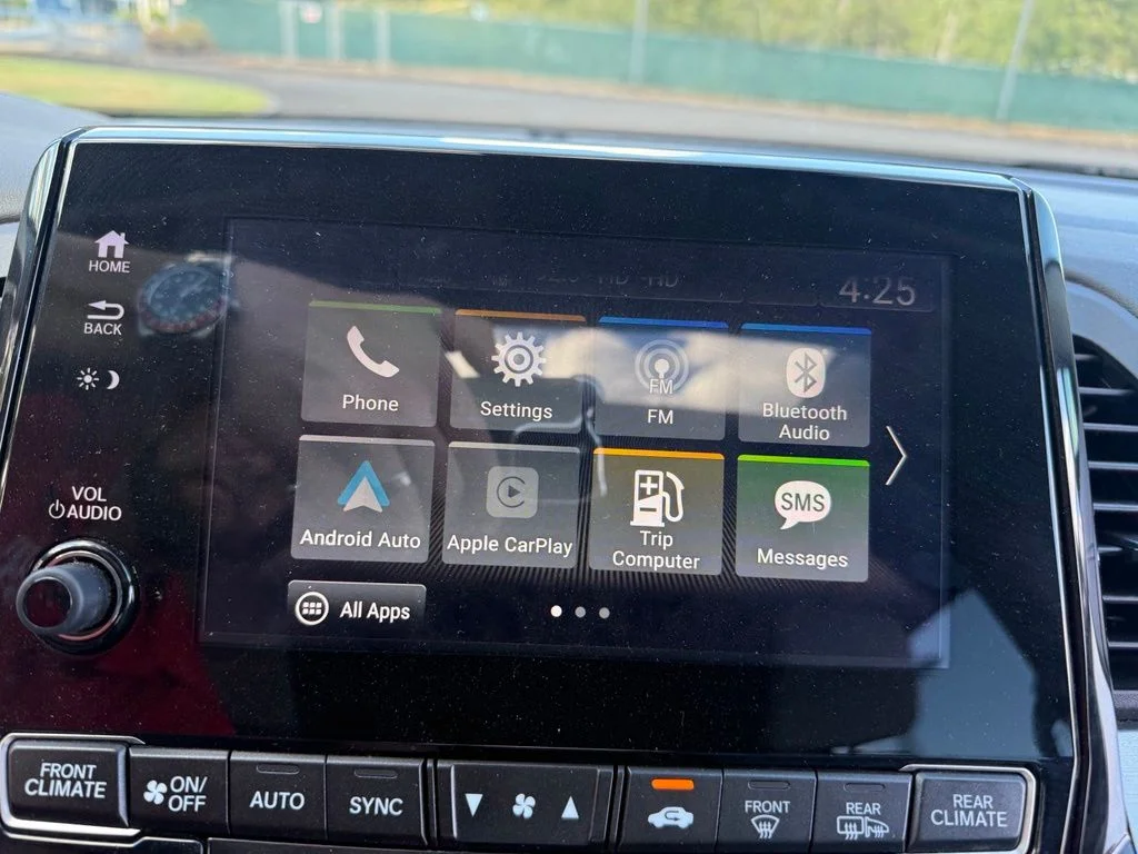 Used 2018 Crystal Black Pearl Honda EX-L image 14