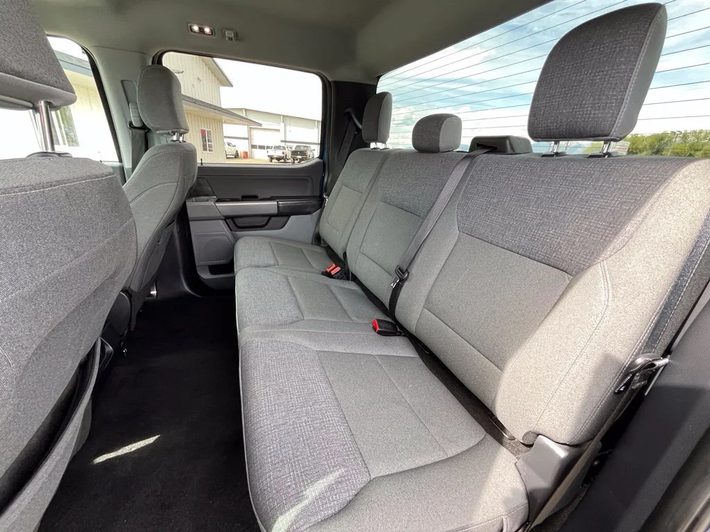 Used 2025 Blue Ford XLT image 14