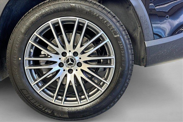 New 2026 Black Mercedes-Benz GLC 300 image 59