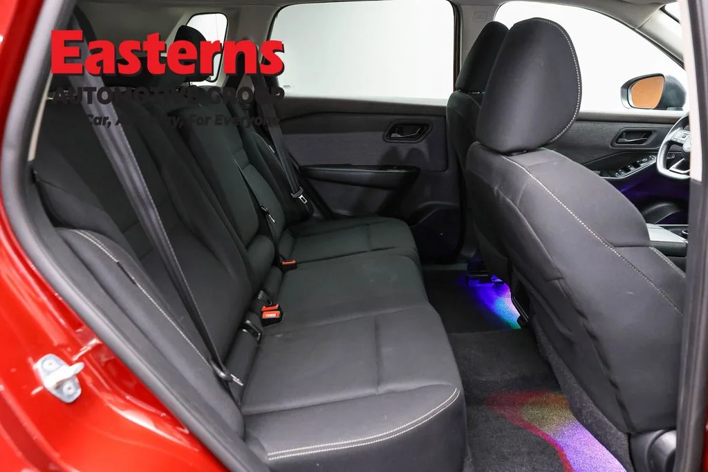 Used 2023 Red Nissan S image 24