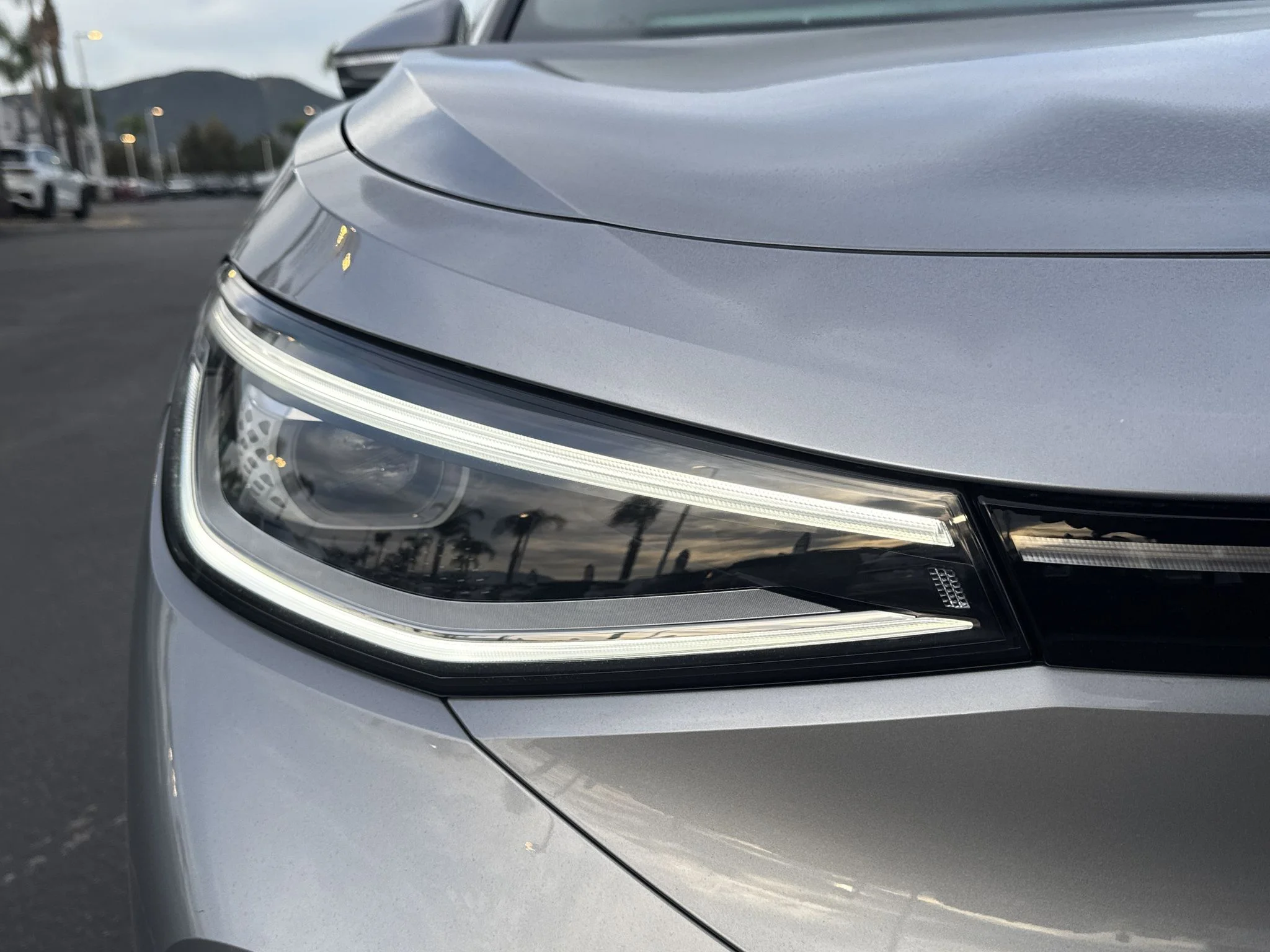New 2026 Silver Mist Metallic Volkswagen Pro S image 10