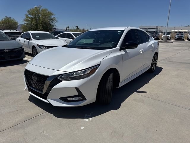 2023 Nissan Sentra SR CVT's photo