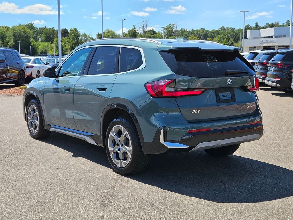 Certified Used 2026 Cape York Green Metallic BMW xDrive28i image 5