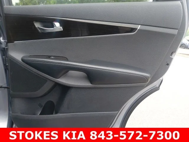 Used 2020 Silver Kia EX image 32
