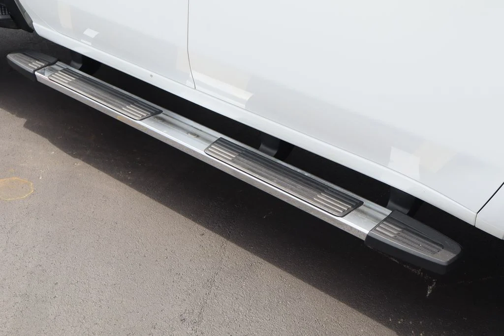 Used 2022 White Chevrolet LT image 11