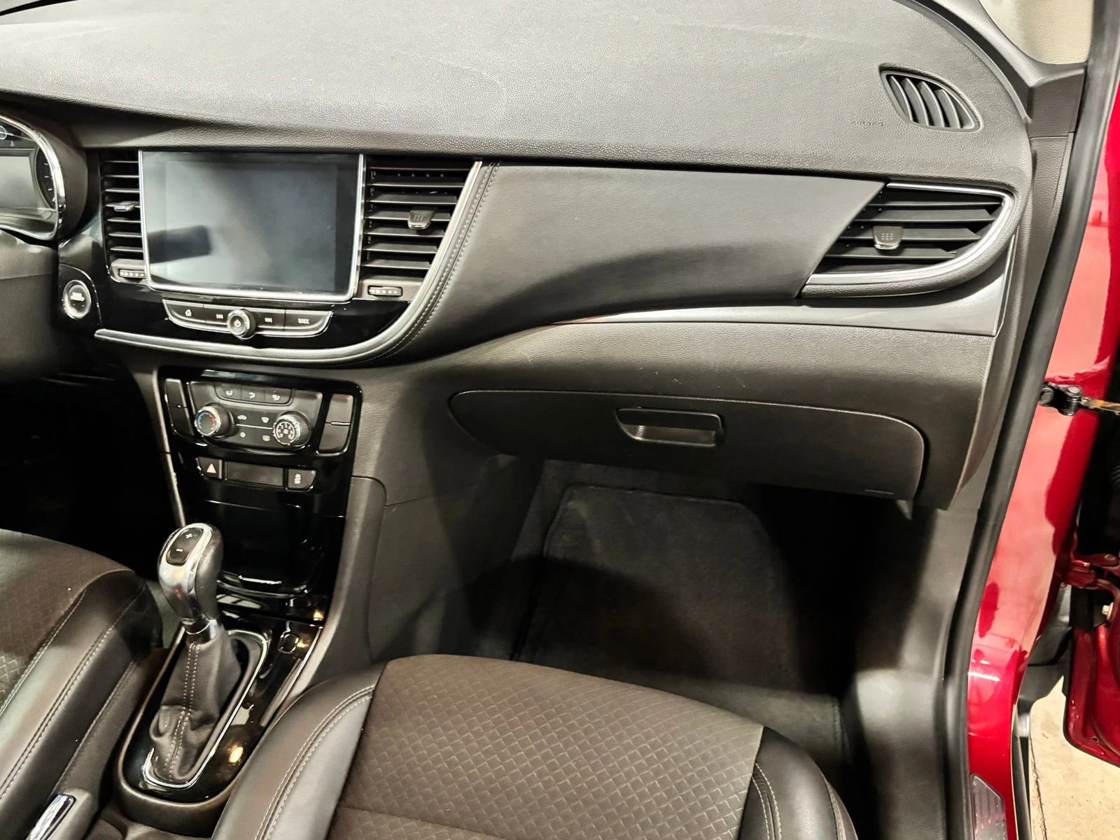Used 2019 Red Buick Preferred image 21