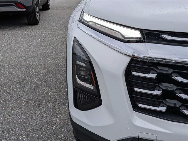 New 2027 Summit White Chevrolet LT image 9