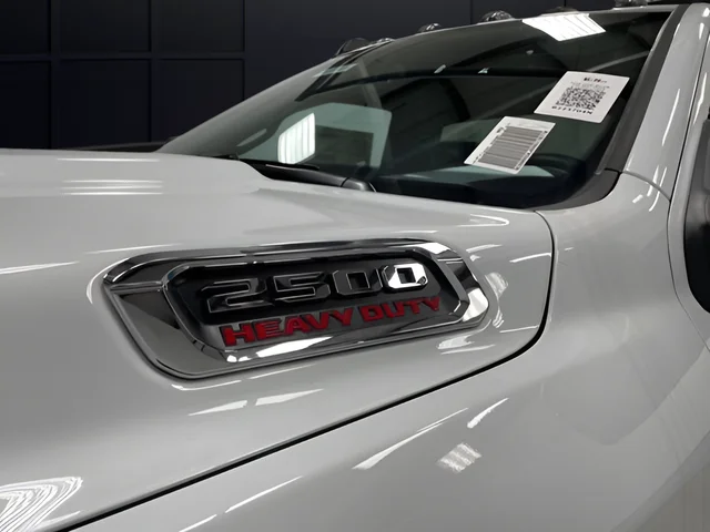 New 2024 Bright White Clear-Coat Exterior Paint RAM Tradesman image 37