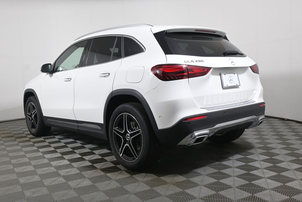 New 2026 Polar White Mercedes-Benz GLA 250 image 5