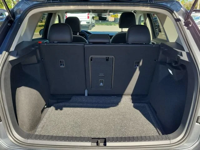 2025 Volkswagen Taos SE - Photo 17