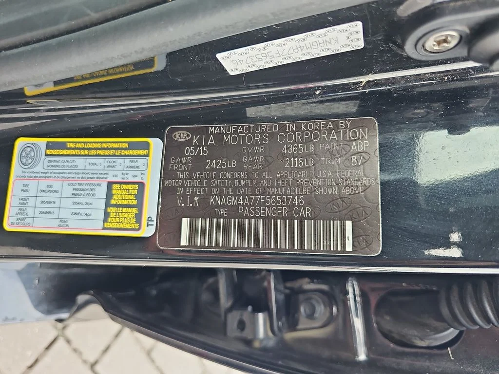 Used 2015 Black Kia LX image 30