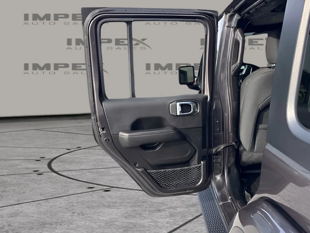 Used 2021 Gray Jeep Unlimited Sahara image 22